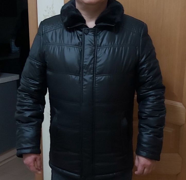 Продам Зимнию куртку