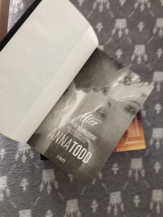 Volumul I si II din ,, After” de Anna Todd
