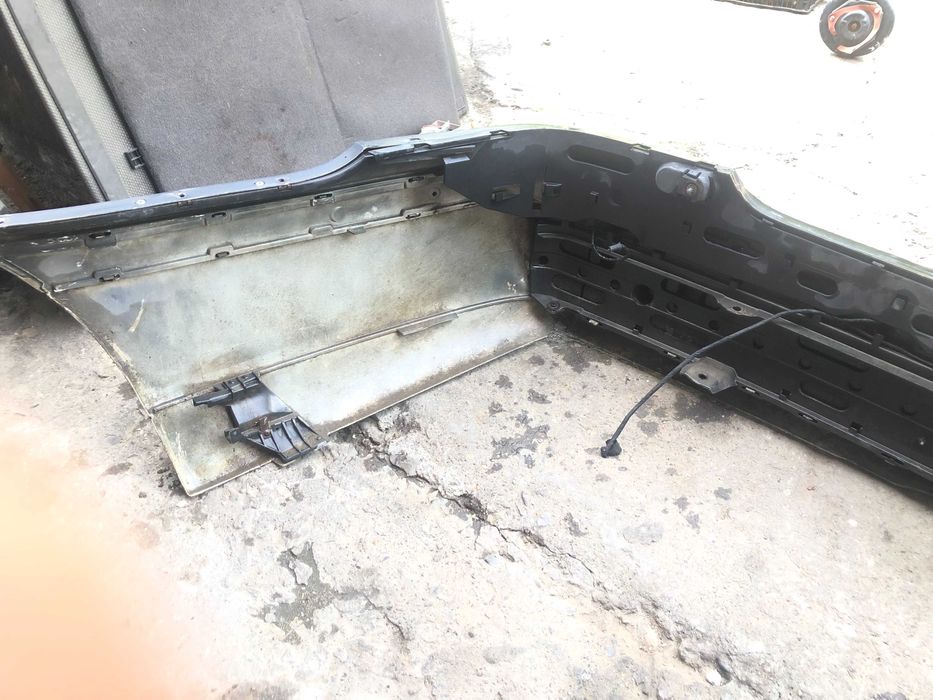 Задна броня от Мерцедес-бенц с320 в220 Mercedes-benz s320 w220 2001