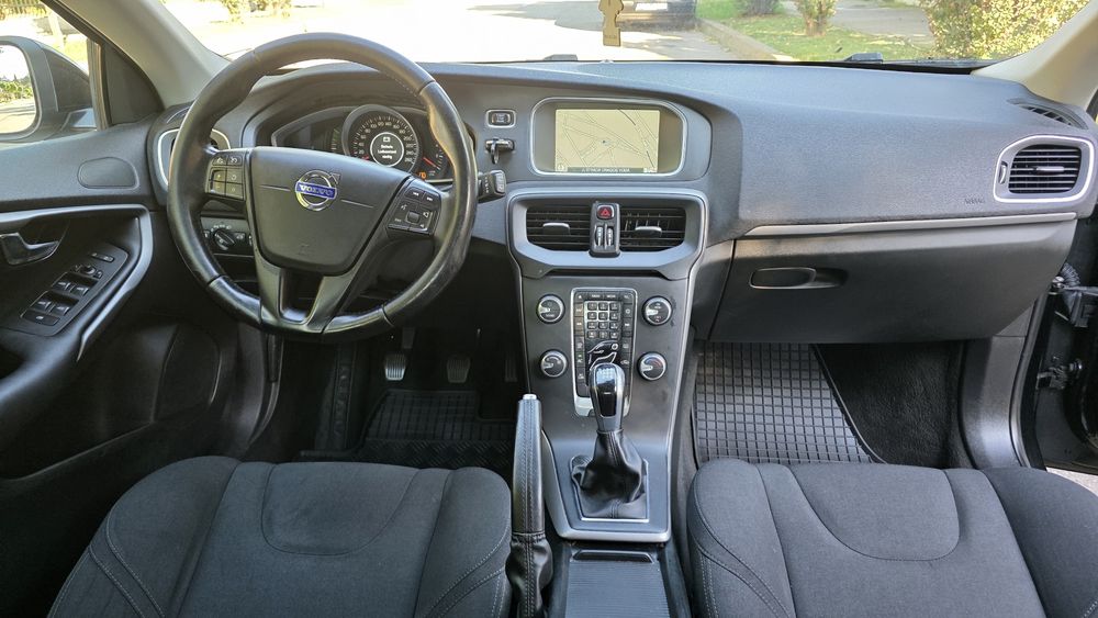Volvo V40 1.6 D2 * An 2015 * Euro 6 * Cutie Manuala