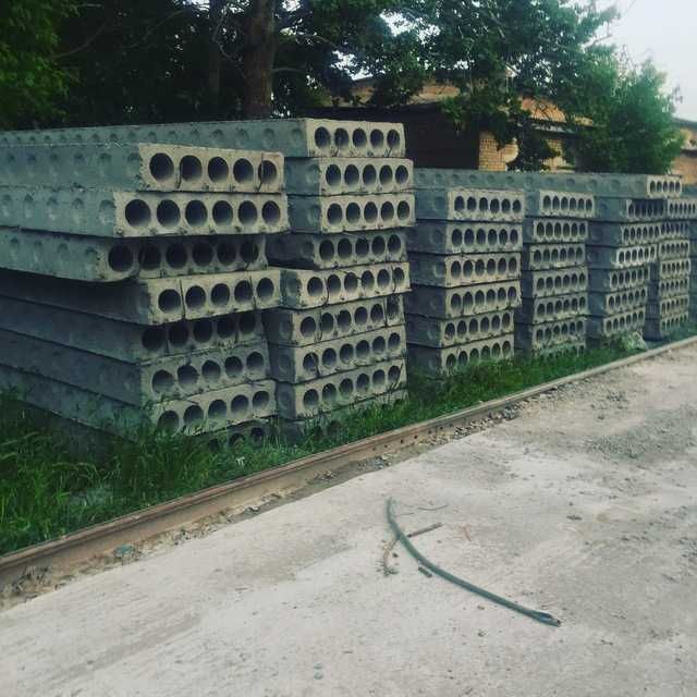 Beton plitalar sotiladi. Dostavka bepul.