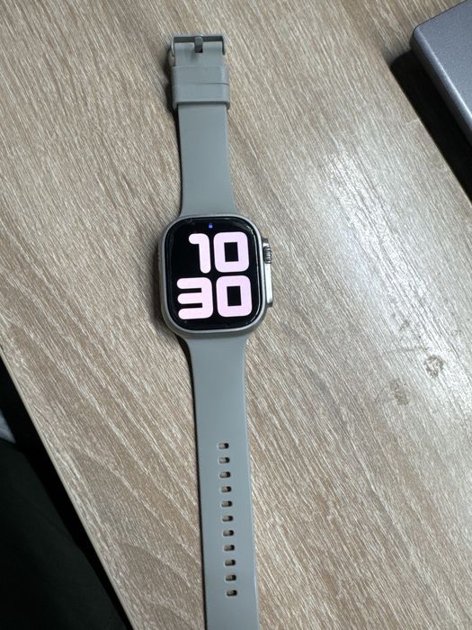 Apple watch ultra 2 titanium & ceramic case