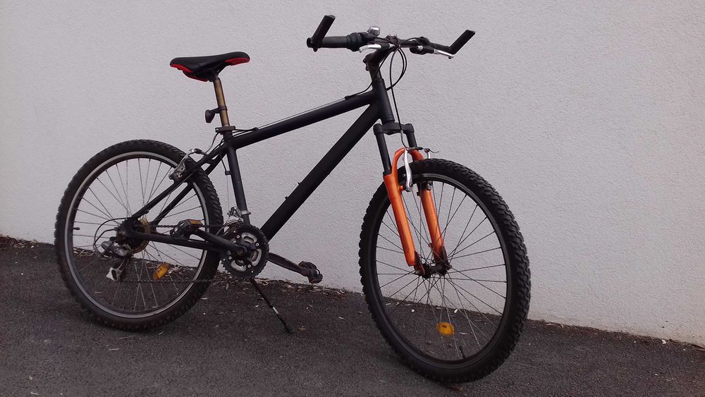 Bicicletă DHS Mountainbike - cadru revopsit + antifurt