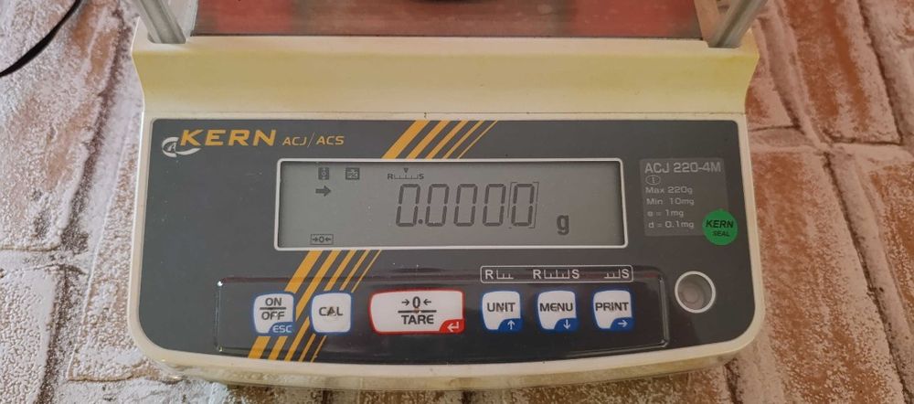Керн Аналитична везна