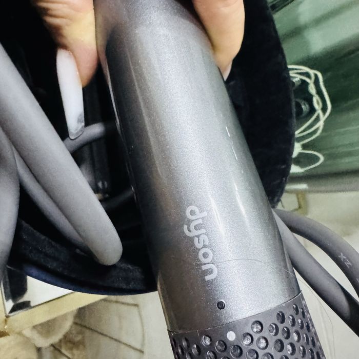 Dyson  Airwrap uscator HSO5 nichel- cupru!