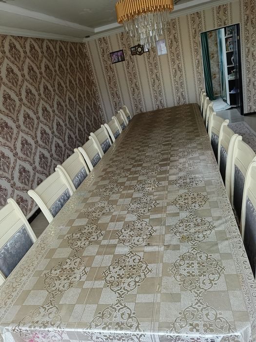 Стол стулья мебель
