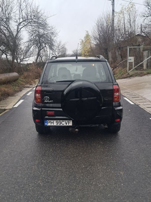 Vand toyota rav 4 an 2005 4x4 3250 euro