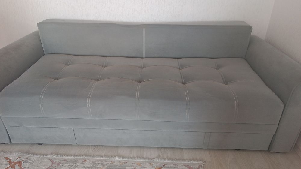 диван красивый бу