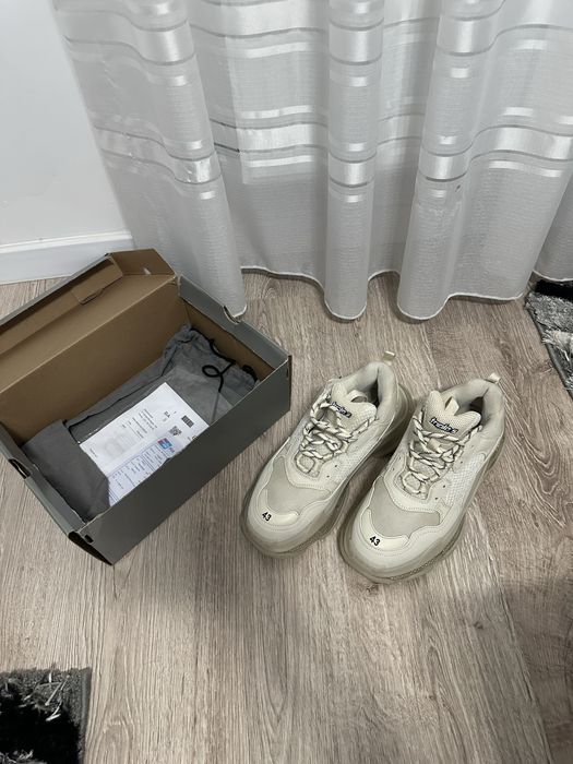 Vand balenciaga Triple S