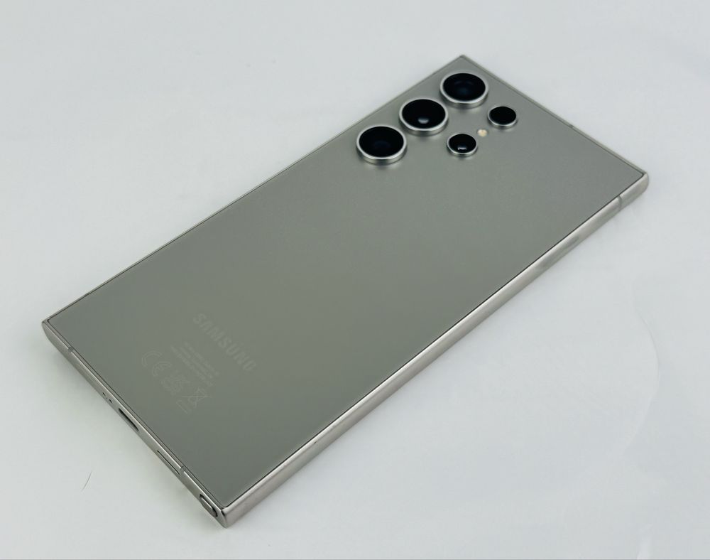 Samsung Galaxy S24 Ultra 5G 256GB 12RAM Gray Перфектен! Гаранция!
