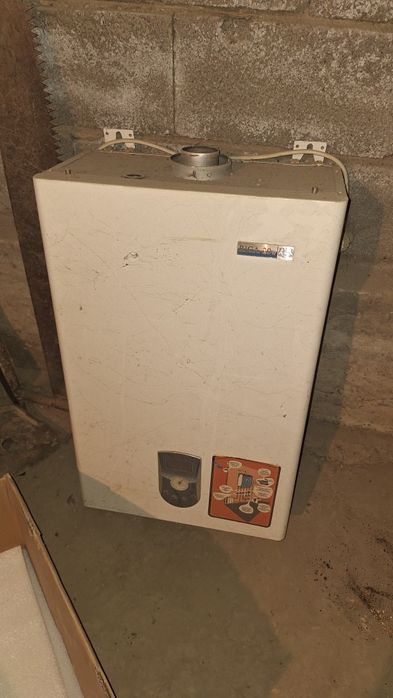 Осы суреттегі 2 котёль сатылады