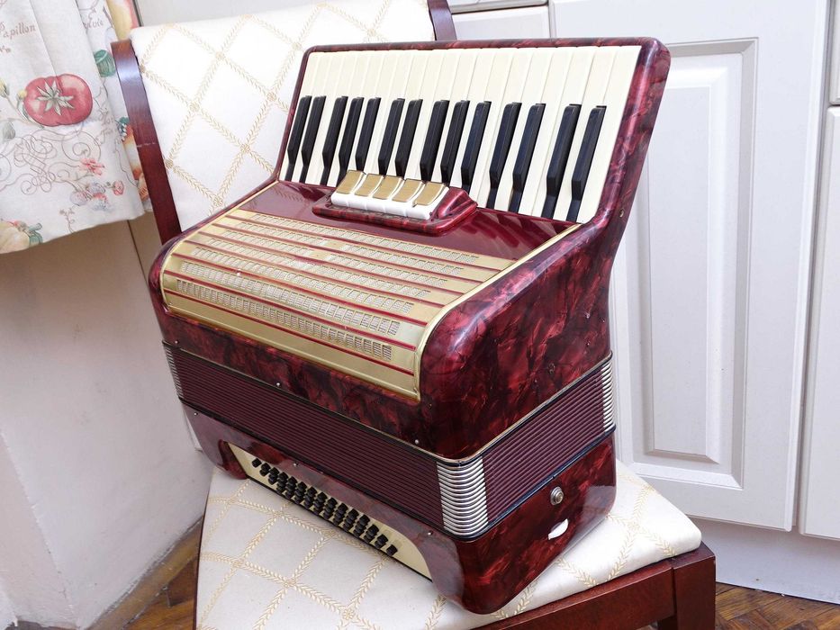 Акордеон "Weltmeister" – винтидж украса, декор - дом или заведение