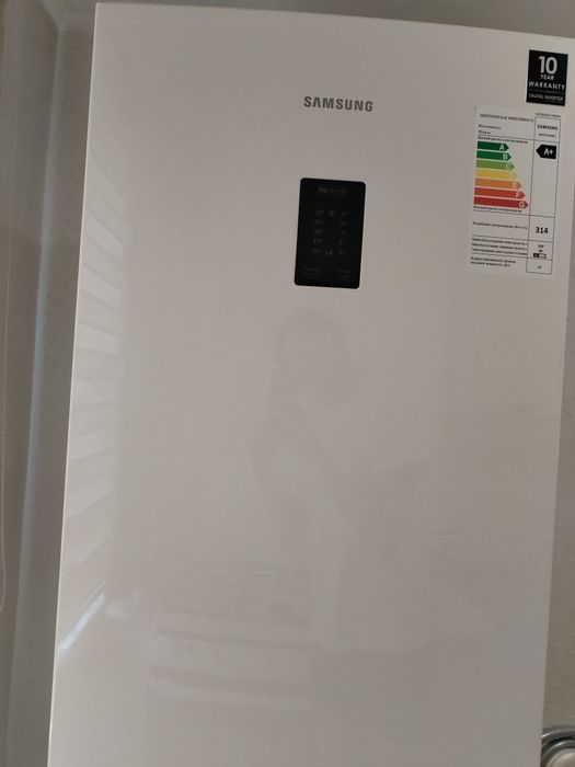 Холодильник Samsung RB37A5200EL бежевый