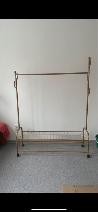 Вешалка напольная