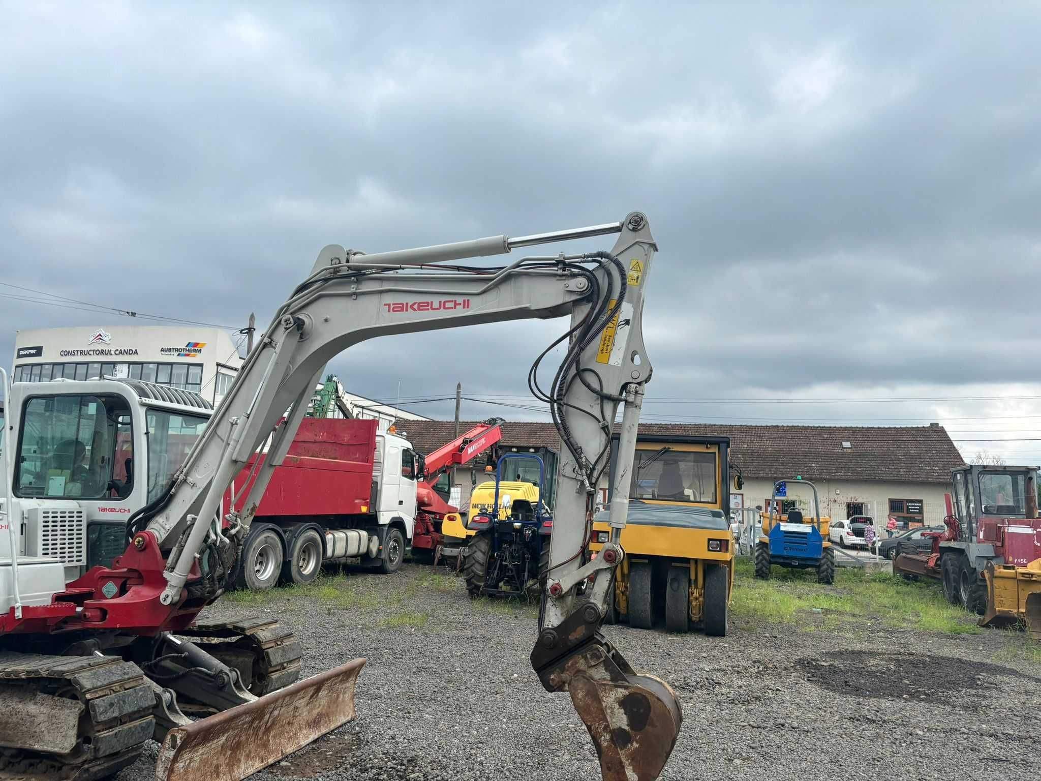 Miniexcavator 8 tone Tackeuchi TB175 , 2010 , 2 cupe , cupla rapida