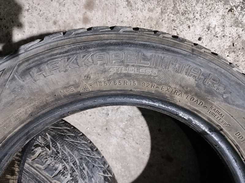 Шины 185/65 R15 - "Nokian Hakkapeliitta R2" (Финляндия), зимние.