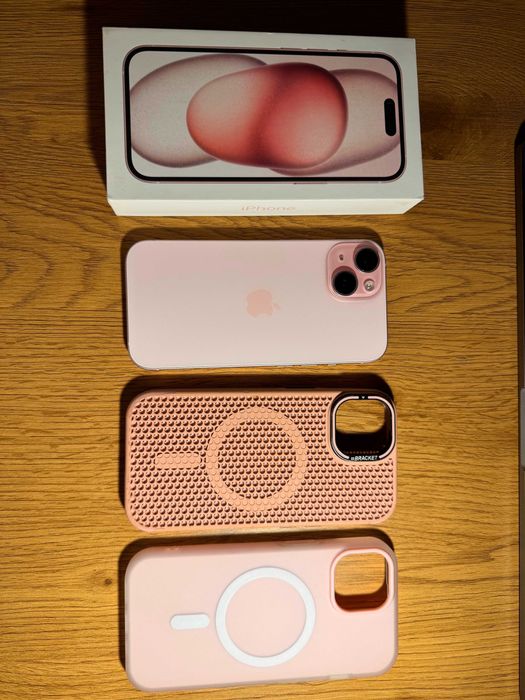 iPhone 15, 128 GB roz (pink), stare 10/10, cutie + 2 huse, Iași