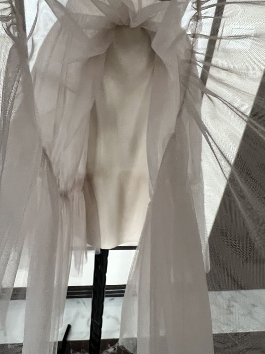 Комплект бюстие и пола пачка. Black november. Само 300 лв !