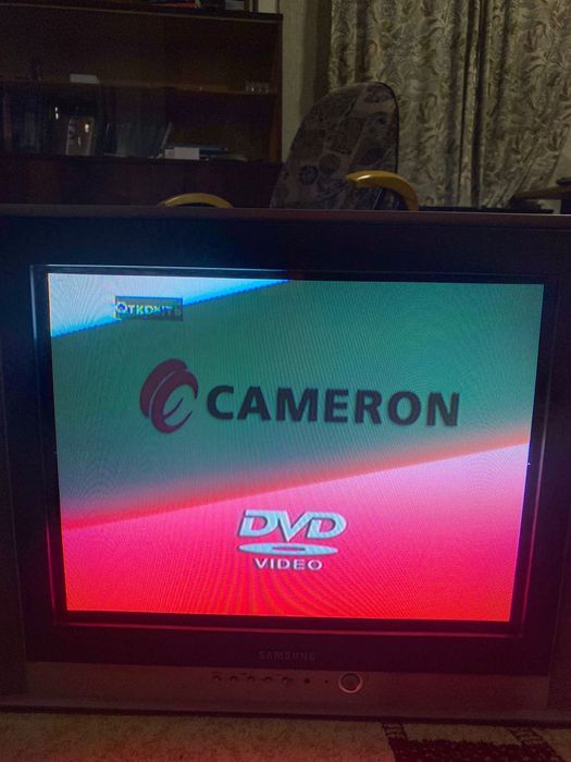 Телевизор samsung