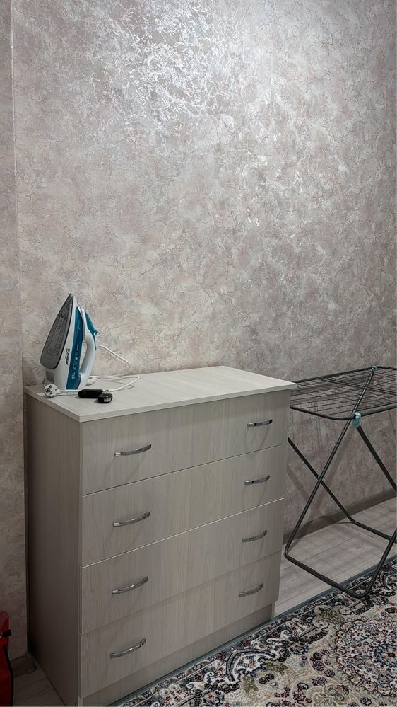 Комоды и тумбы,очень удобные