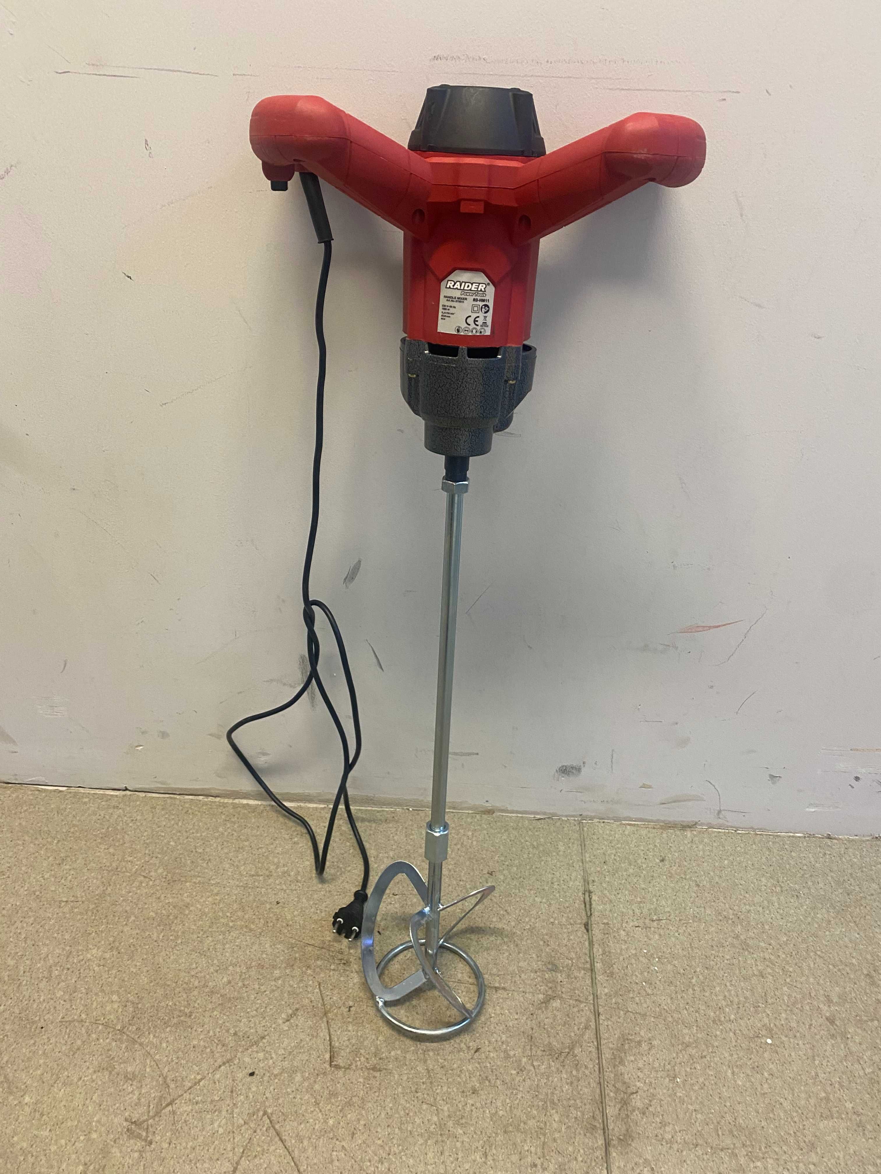 Бустер помпа 85W 1" 32L/min 18m RD-BP57 /Миксер 1600W 0-750min-1 HM11