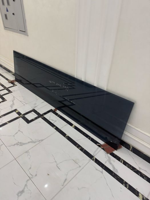 Закаленное стекло тонированое 257,5х65,5 см