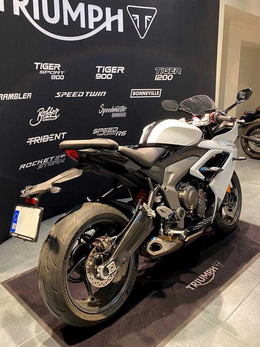 Motocicleta Triumph Daytona 660 2024 Second | Rate | Leasing