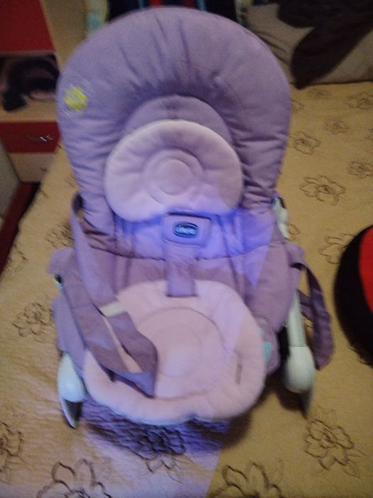 Balansoar cu vibrați, și leagăn.