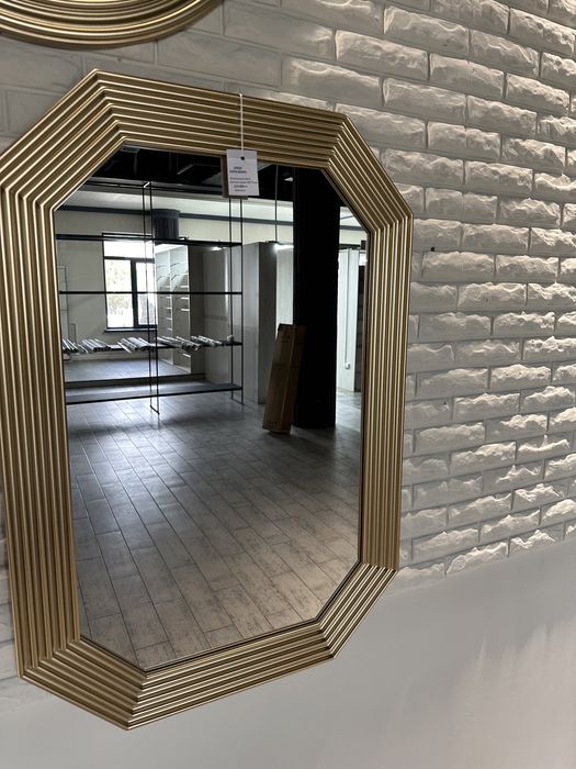 Продается Зеркало декоративное