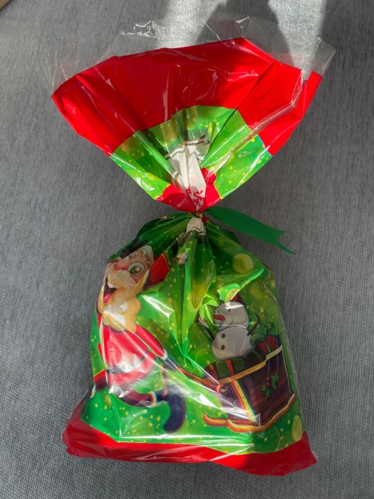 Кулек новогодний праздничный с игрушкой внутри