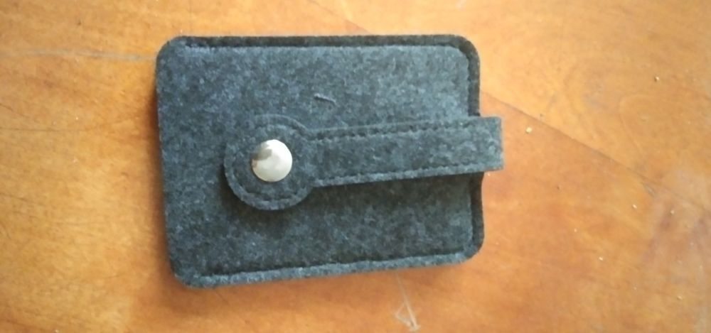 Ключница из войлока.