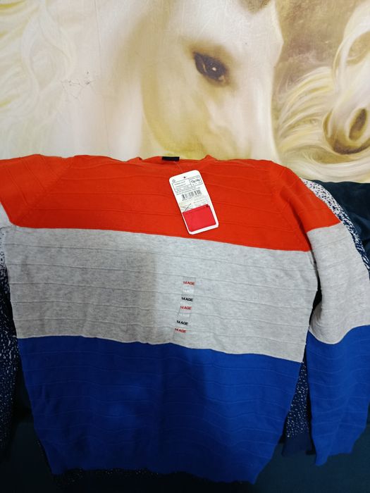 Для мальчика  кофты 10-13 лет, все новые с этикетками, любой за 1.000