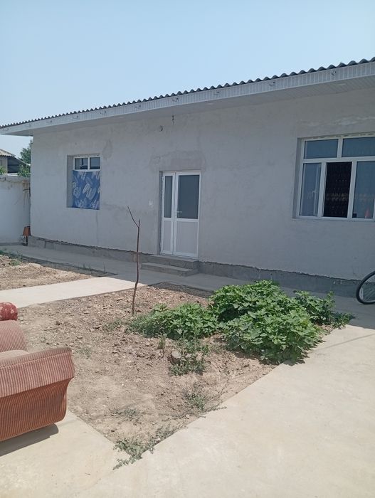 Yangi qurilgan xovli sotiladi