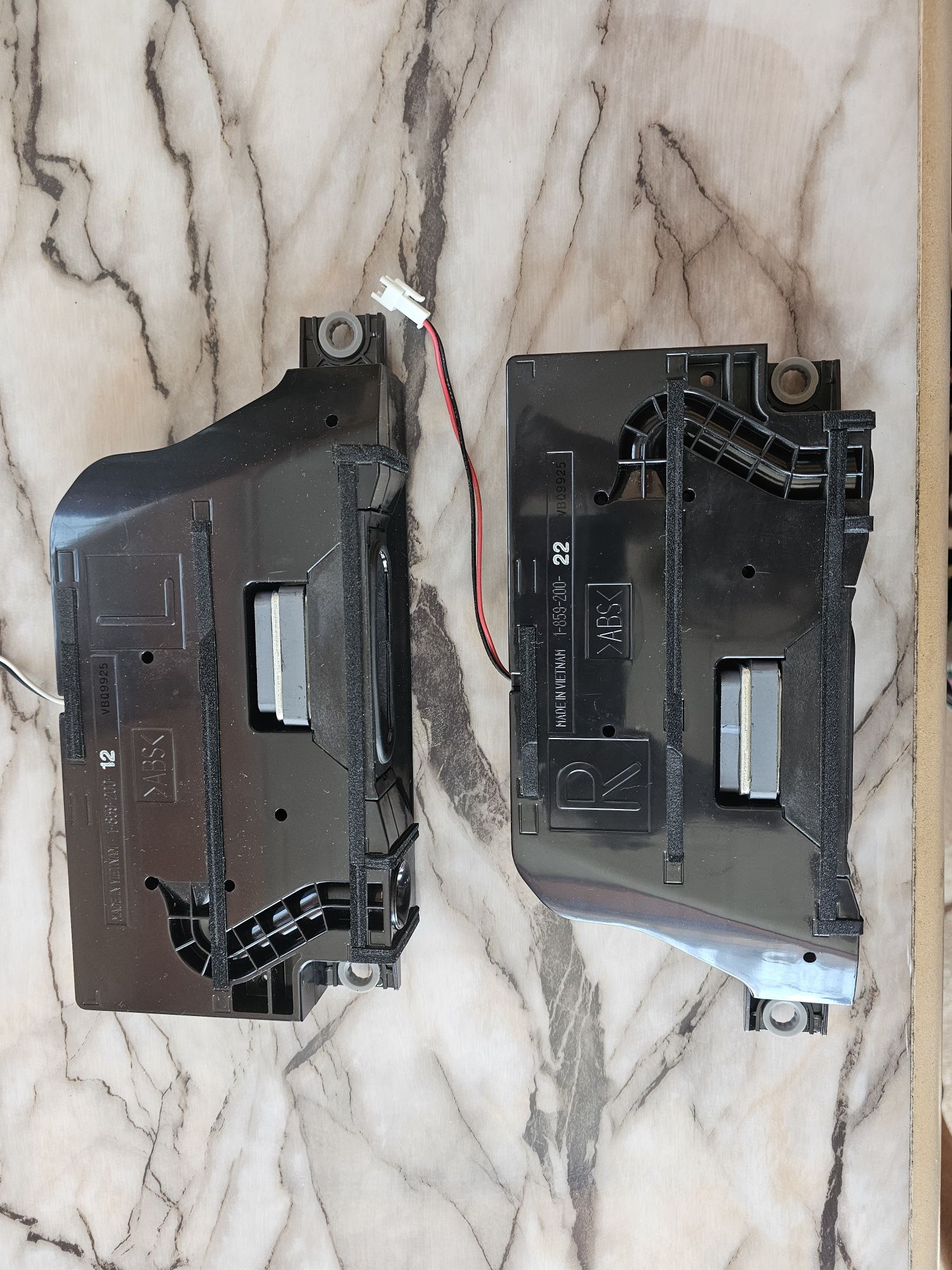 Платки от Sony 49 HG9005