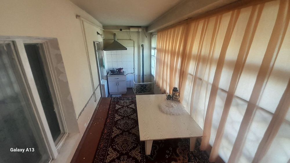 Raysentirda  5 xonali kvartira sotilodi