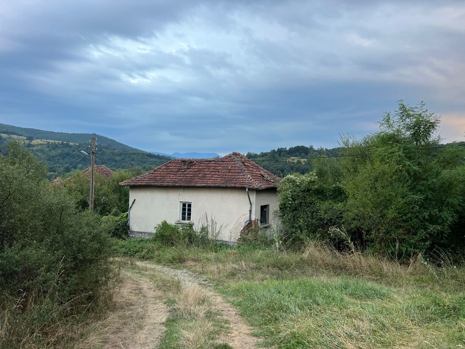 Имот в с Черкаски