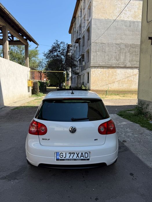 Golf 5 1.6 MPI Sport R line R32 GTI