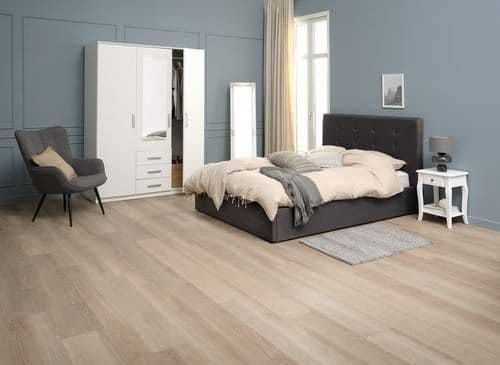 Oglinda decorativa stil Vintage , de podea cu picior de sprijin NOUA
