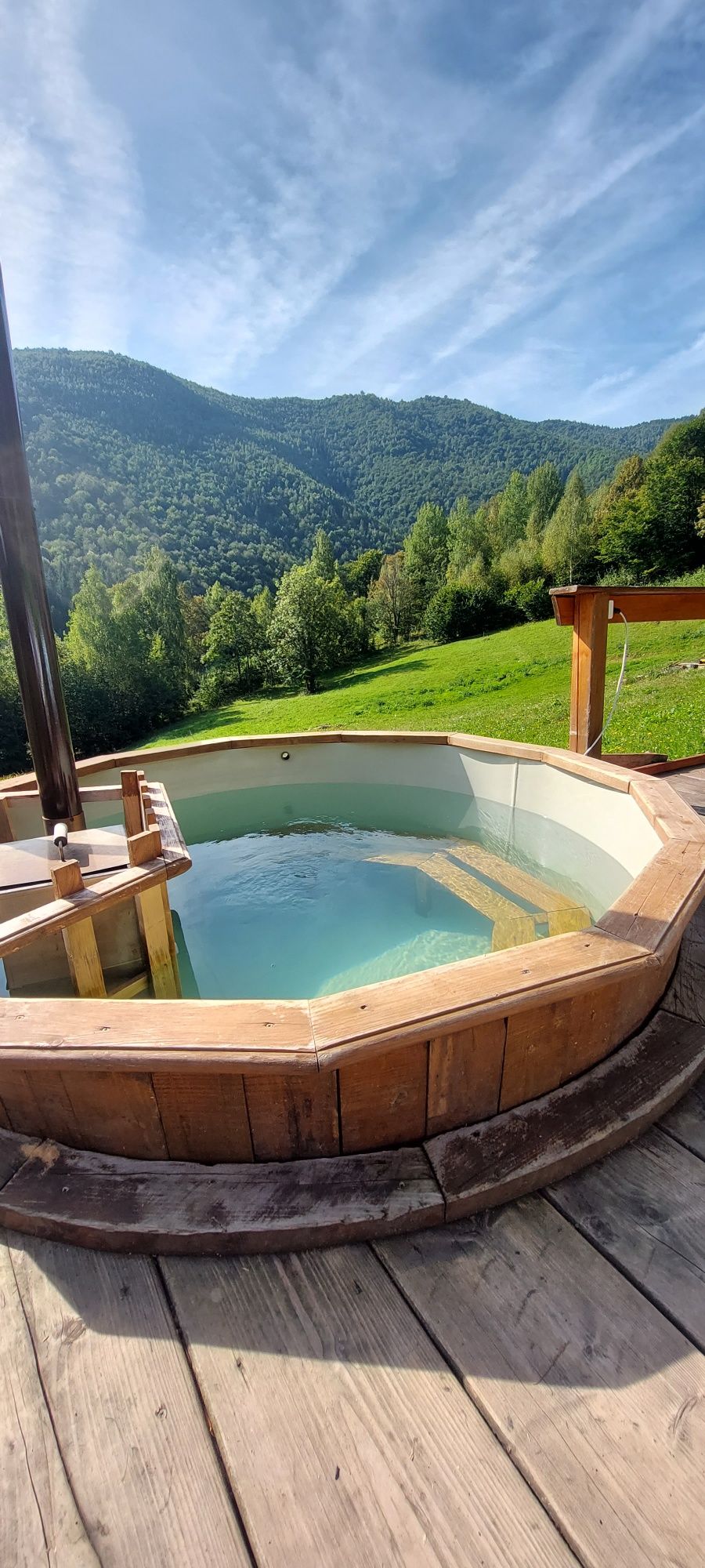 Cabana de inchiriat cu PISCINA si CIUBAR Valea Ierii-Baisoara-Cluj