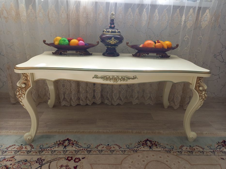 Продам новый журнальный столик 120×60 цена 25 тыс