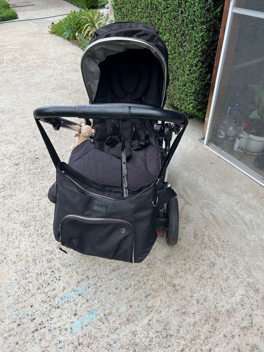 Детска количка Mamas & Papas Ocarro + пълен комплект аксесоари