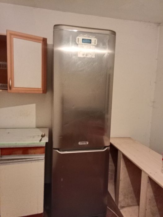 Холодильник продам