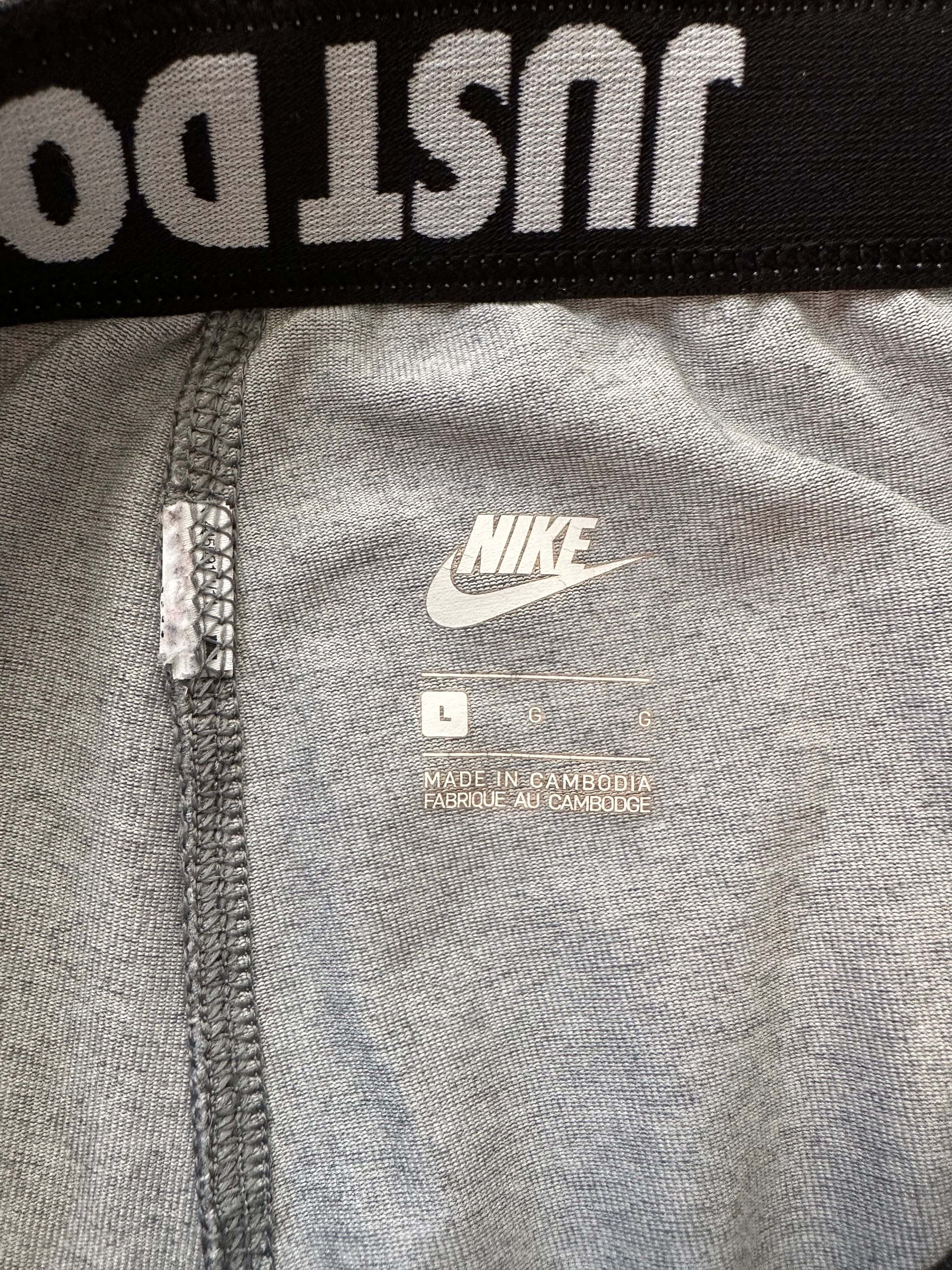 Оригинален клин на Nike