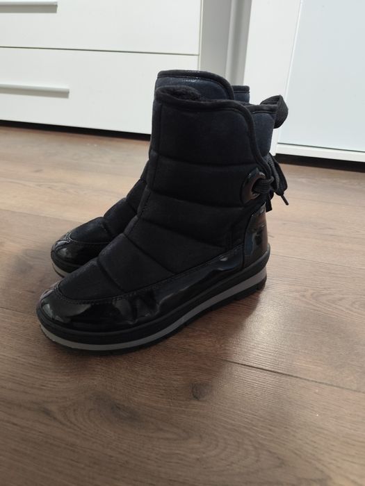 Зимни апрески и ботуши