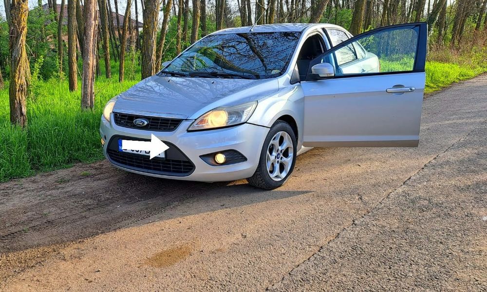 Ford Focus 1.6 Benzină Gpl