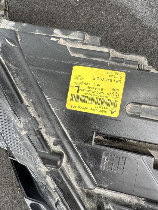 Фар Full Led за Skoda Octavia Шкода ляв оригинален пукнат 5e1 941015