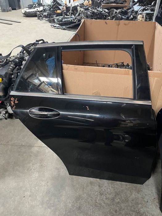 Ușă dreapta spate Mercedes w205 combi 2017