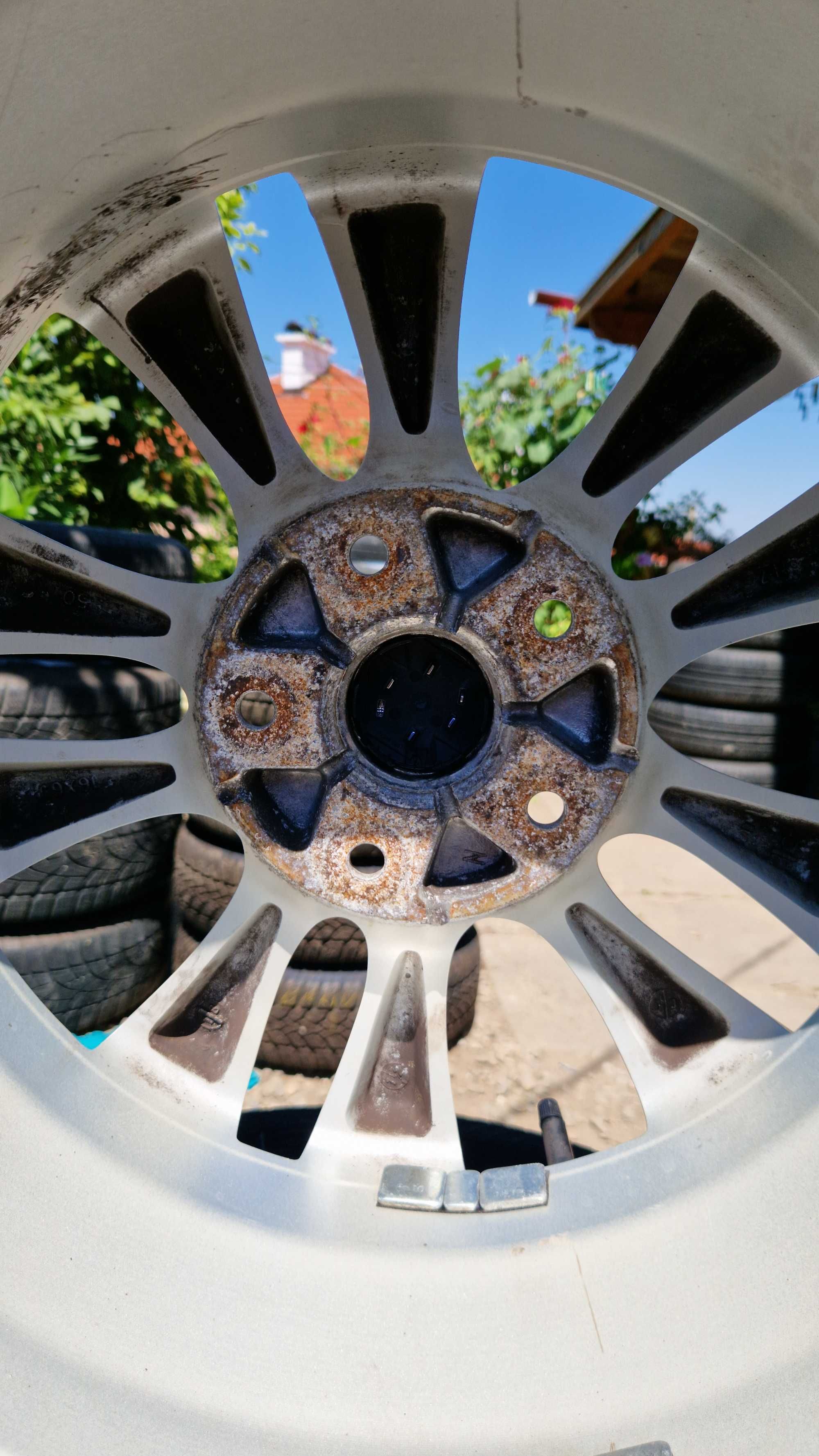 SUZUKI джанти със гуми 195/55/16  6J×16  5×114,3 ET50