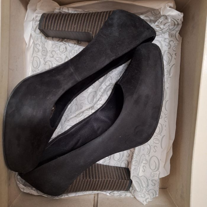 Обувки на ток s.Oliver, велур, 39 номер