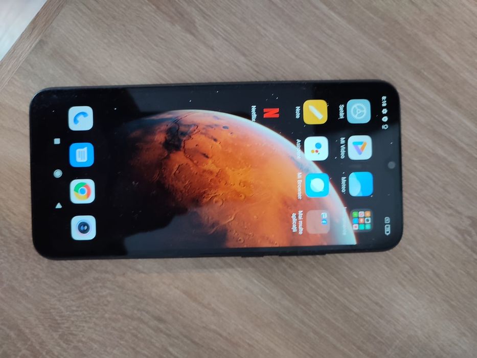 Vând telefon remdmi 9A